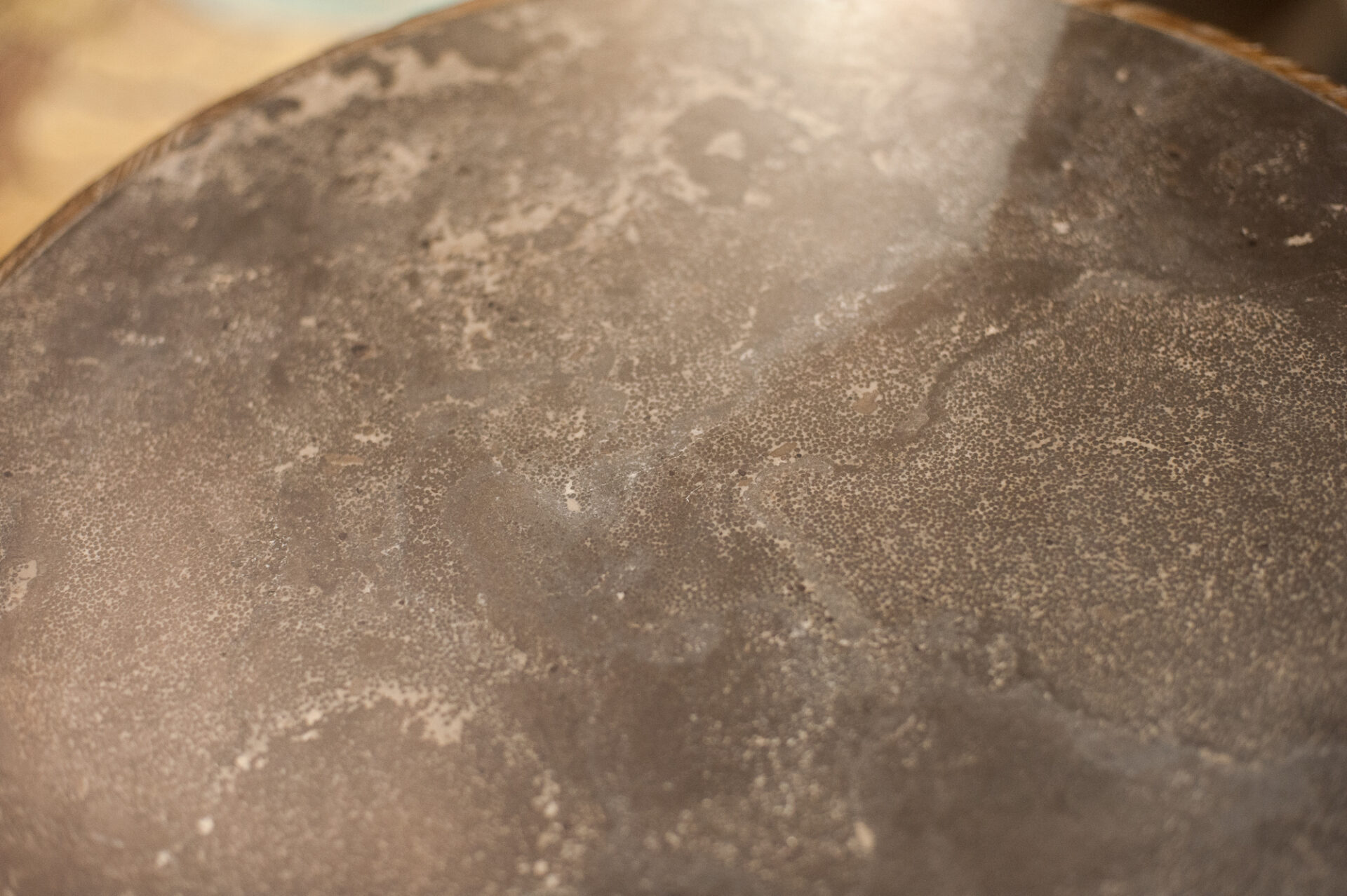 tulipe mesa comedor negra mármol piedra tienda muebles osito Eliana Valencia